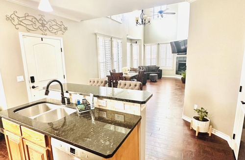 Odessa House | Sparkling clean! 2-bedroom townhome with an office