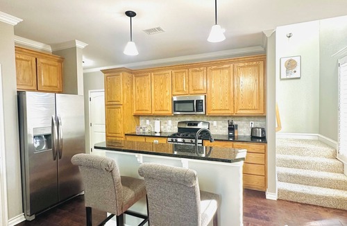 Odessa House | Sparkling clean! 2-bedroom townhome with an office
