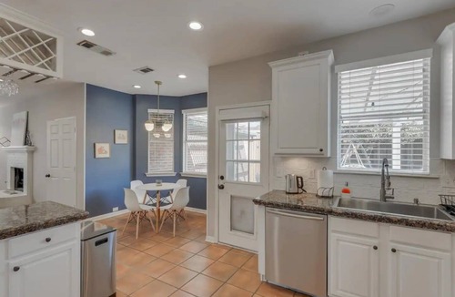 Far North Dallas House | Sparkling Gem for Families or Groups!