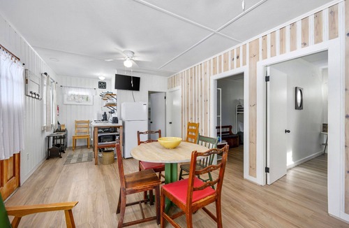 Sandwich Cottage | Sparkling Pond Views & Unforgettable Sunsets