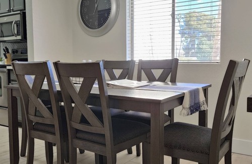 South Scottsdale Condo | Sparkling Pool*Corner Unit*Walk Everywhere*