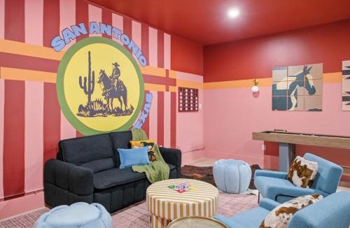 North Central Thousand Oaks House | Sparkling Pool Hot Tub Game Room Kids Area