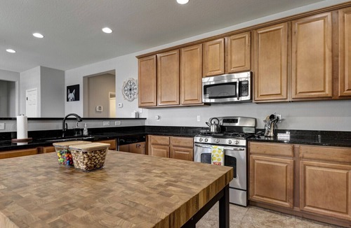 Mesa House | Sparkling Pool ~ Very Quiet ~ Backyard & Fire Pit