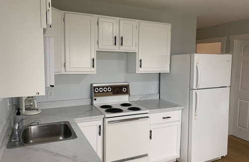 Richibucto House | Sparkling Waters Beachfront, Pool&Hot Tub Access!