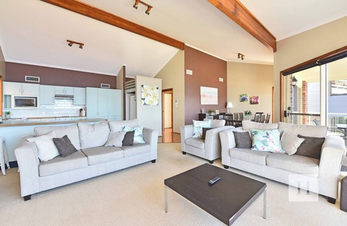 Rathmines House | Sparkling Waters - Jetty & Games Room!