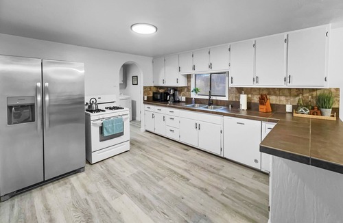Grand Junction House | Sparn Mountain Pet-Friendly 3BR w/Workspace