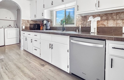 Grand Junction House | Sparn Mountain Pet-Friendly 3BR w/Workspace