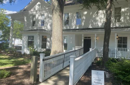 Monroe Hotel | Sparrow Grove Manor