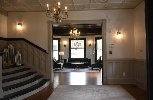 Monroe Hotel | Sparrow Grove Manor