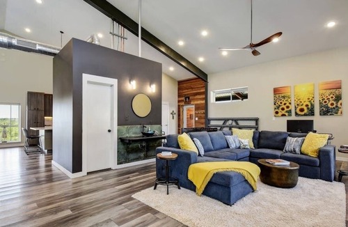 Johnson City House | Sparrow Ridge> Unparalleled Sunset Views, Private Texas Hill Country Retreat