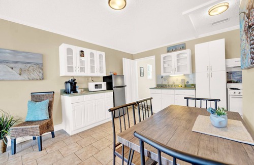 Lynn Haven House | Sparrow