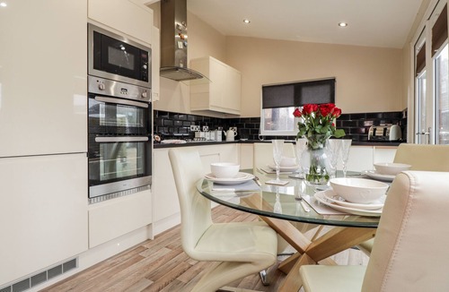 Icklesham House | Sparrows Den Lodge