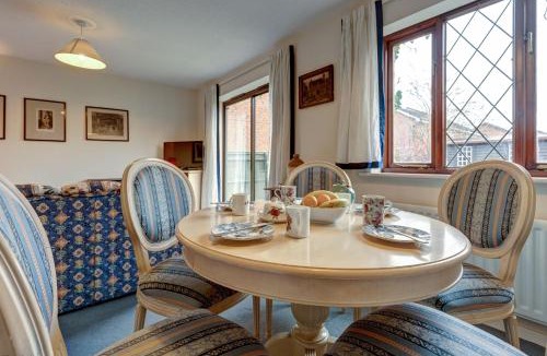 Cuddesdon House | Sparrows Nest