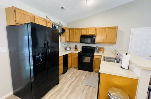 Southmont House | Spartan Lake Front Escape
