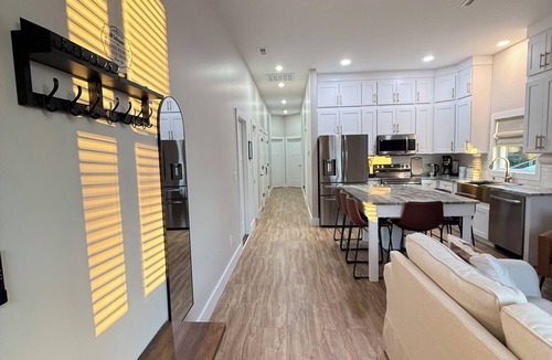 Spartanburg House | Spartanburg Convenience