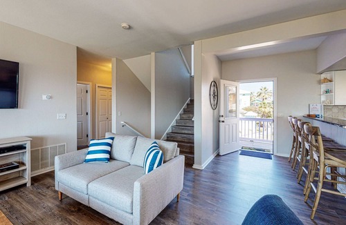 Sand Point House | SPC2054 Boardwalk, Shared Heated Pool and Golf Cart Included