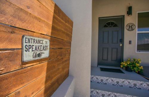South Broadway Apartment | Speakeasy Suite at ArnoTriplex-Close to Downtown-Pet Friendly!