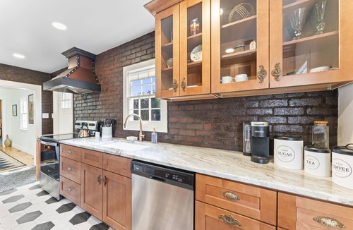 Murfreesboro House | Speakeasy-Walk to Downtown Murf, Fire Pit, Hot Tub