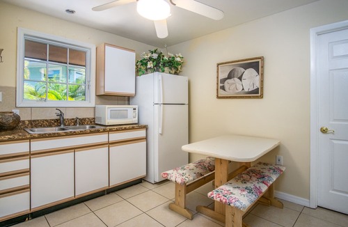 Marathon House | SPECIAL ! April 11 - 25 -2975 per week !