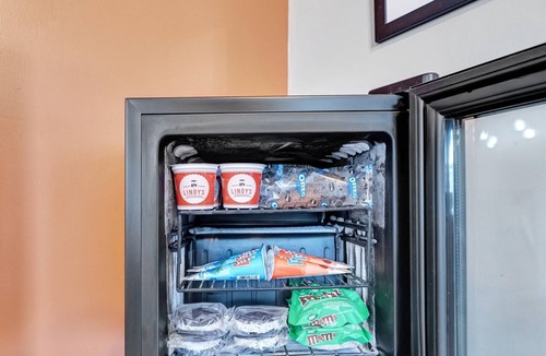 Bloomington House | Special - House of Games - Play, Relax, Unwind!