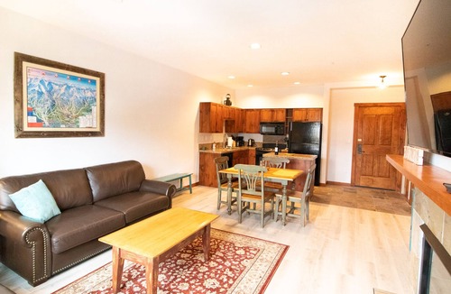 Peak 9 Condo | Special Luxury Resort Pool Hot Tubs Walk to it all