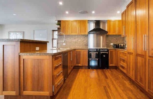 Kew House | Special offer * Panaromic Tree view Melbourne city