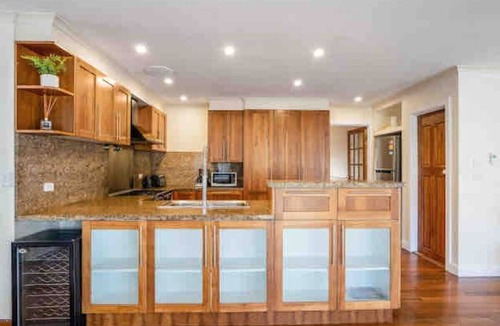 Kew House | Special offer * Panaromic Tree view Melbourne city