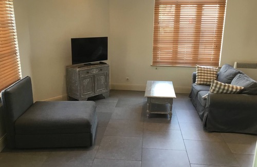 Hallines Apartment | SPECIAL RATE AVAILABLE "Spacious Self Contained Studio”