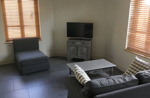 Hallines Apartment | SPECIAL RATE AVAILABLE "Spacious Self Contained Studio”