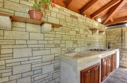 Valtura House | Special villa with private pool and large garden