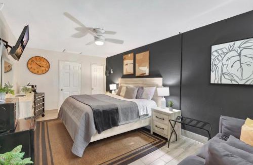 Bryant Ski Chalet | Special - Xtra Comfy - King Bed