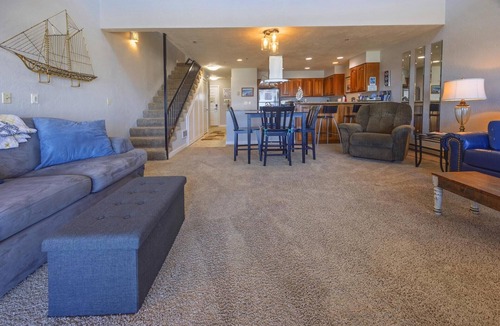 Newport Condo | "Specials" Oceanfront Views, 2 Kings Bed, Lg Spa Tub, Romantic Nye Beach Getaway
