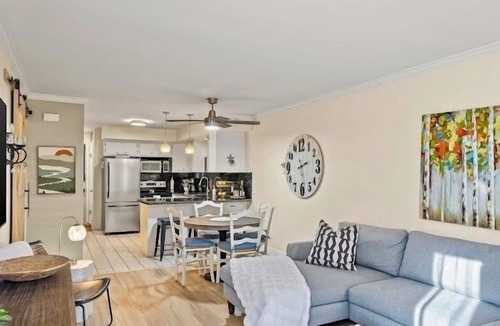 Downtown Park City Condo | SPECIALS, Ski N Ski out, 5 Min Walk to Main St. Hike and Bike out the door!