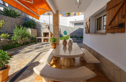 Can Palau Villa | Spectacular mountain views, just 4km to the beach