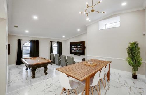 Northeast Carrollton House | Spectacular 4BR 2B Home with Pool and Grill