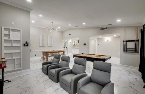 Northeast Carrollton House | Spectacular 4BR 2B Home with Pool and Grill