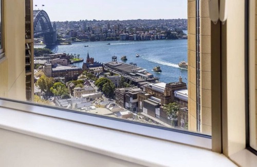 The Rocks Apartment | Spectacular Apartment with Harbour Bridge Views!