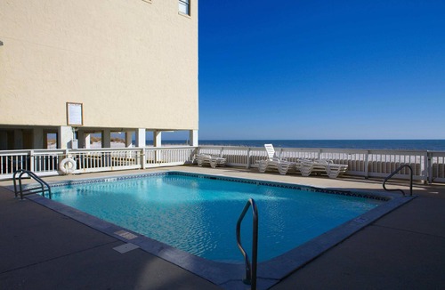 Gulf Shores Condo | Spectacular beachfront apartment