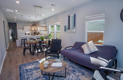 Eastside Promise Neighborhood Cottage | Spectacular Brand New 4br/2.5ba Near DT/Riverwalk