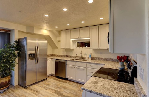 Sheridan Cabin | Spectacular Cabin with Incredible Panoramic Views in Sheridan, Wyoming