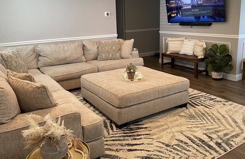 Willingboro House | Spectacular Haven: A Dream Ranch Retreat