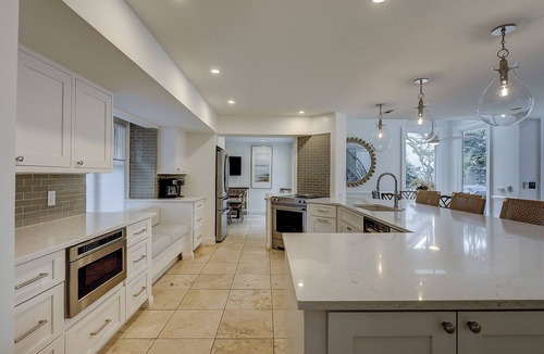 Sea Pines House | Spectacular Home with Pool in Harbour Town! Brand new kitchen! Fall specials !