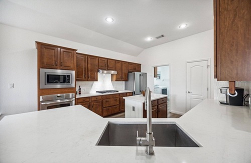 Falconhead West House | Spectacular home perfectly located near everything!