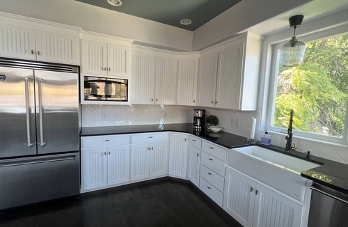 Oroville House | Spectacular Lake Front Home