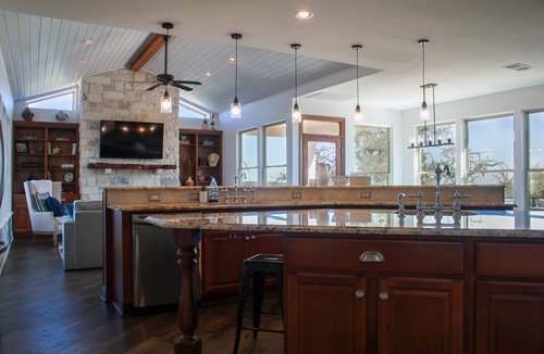 Leander House | Spectacular Lake Travis views on Private Hilltop, Family Friendly Ranch
