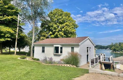 Palo House | Spectacular Lake Views!