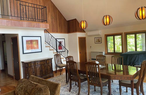 Orange Ski Chalet | Spectacular LAKEFRONT Chalet – Beach, AC, 3BR – Orange MA