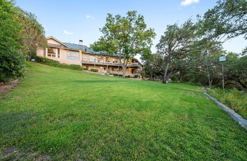 Buffalo Gap House | SPECTACULAR LAKEFRONT OASISnOver 400 feet frontage on 2 acres of century oaks