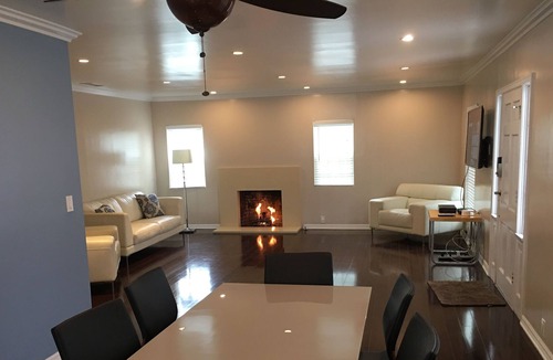 Lakewood Village House | Spectacular Lakewood Village Residence