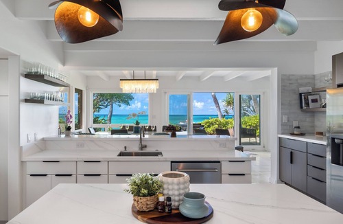 Lanikai House | Spectacular Lanikai Ocean Front w/Pool - newly remodeled, sleeps up to 18!